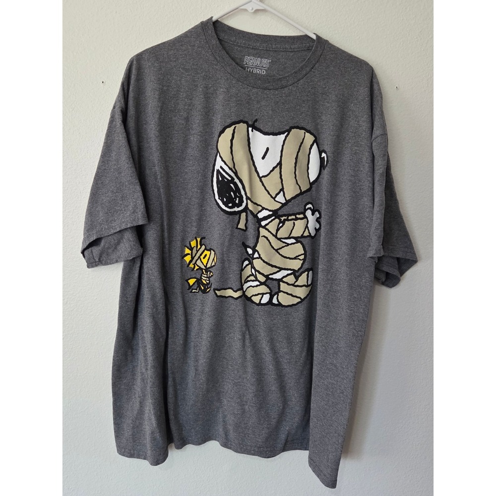 Snoopy and Woodstock Mummy Peanuts Halloween Hybrid Apparel Gray T Shirt XXL